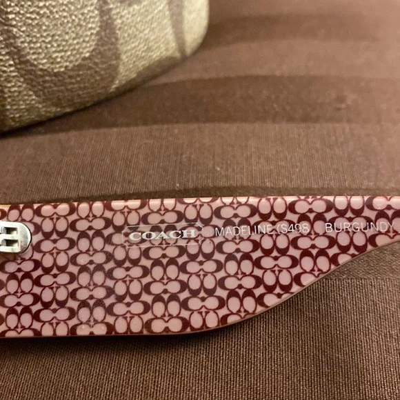 Coach Sunglasses - Picture 4 of 6